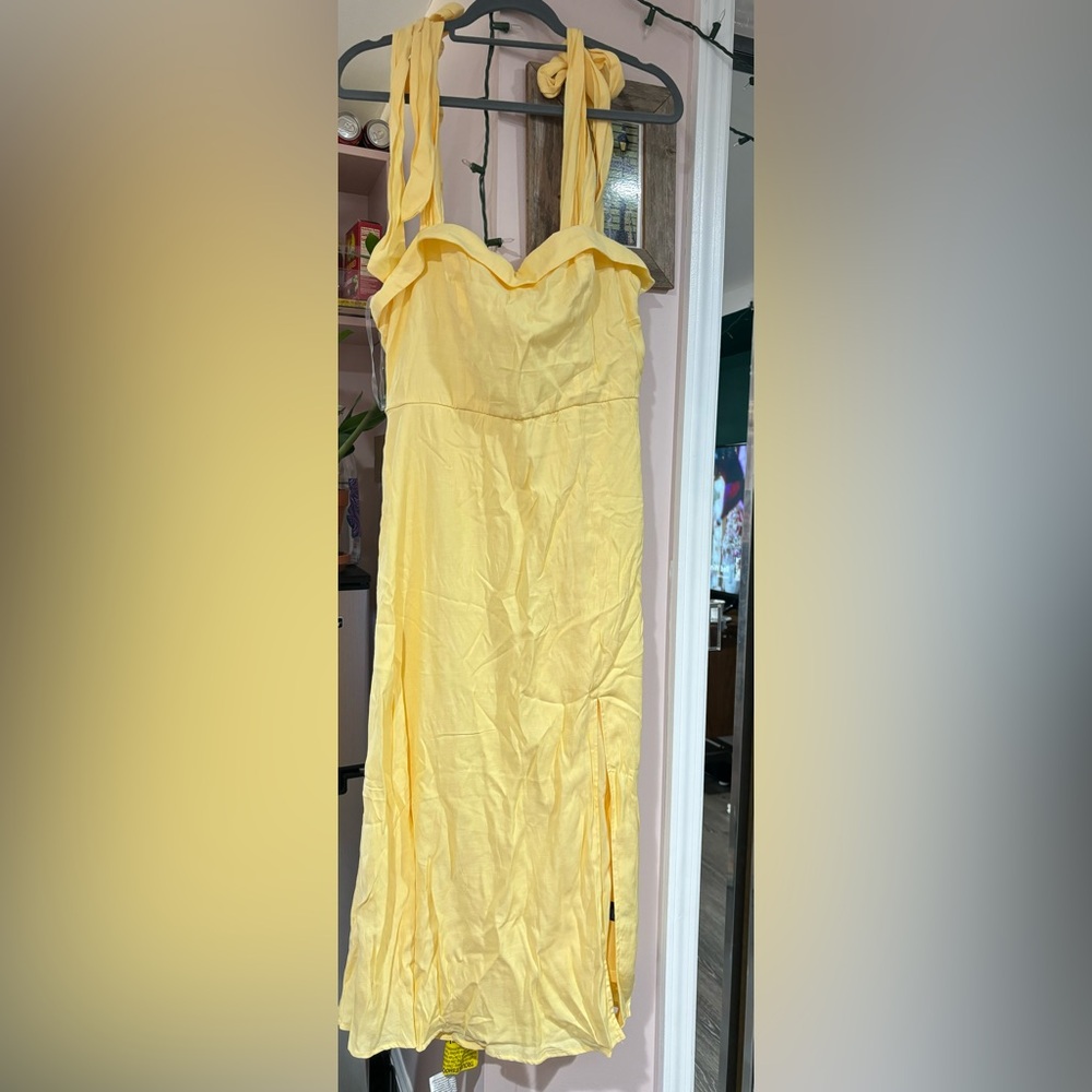 Brand new yellow dress